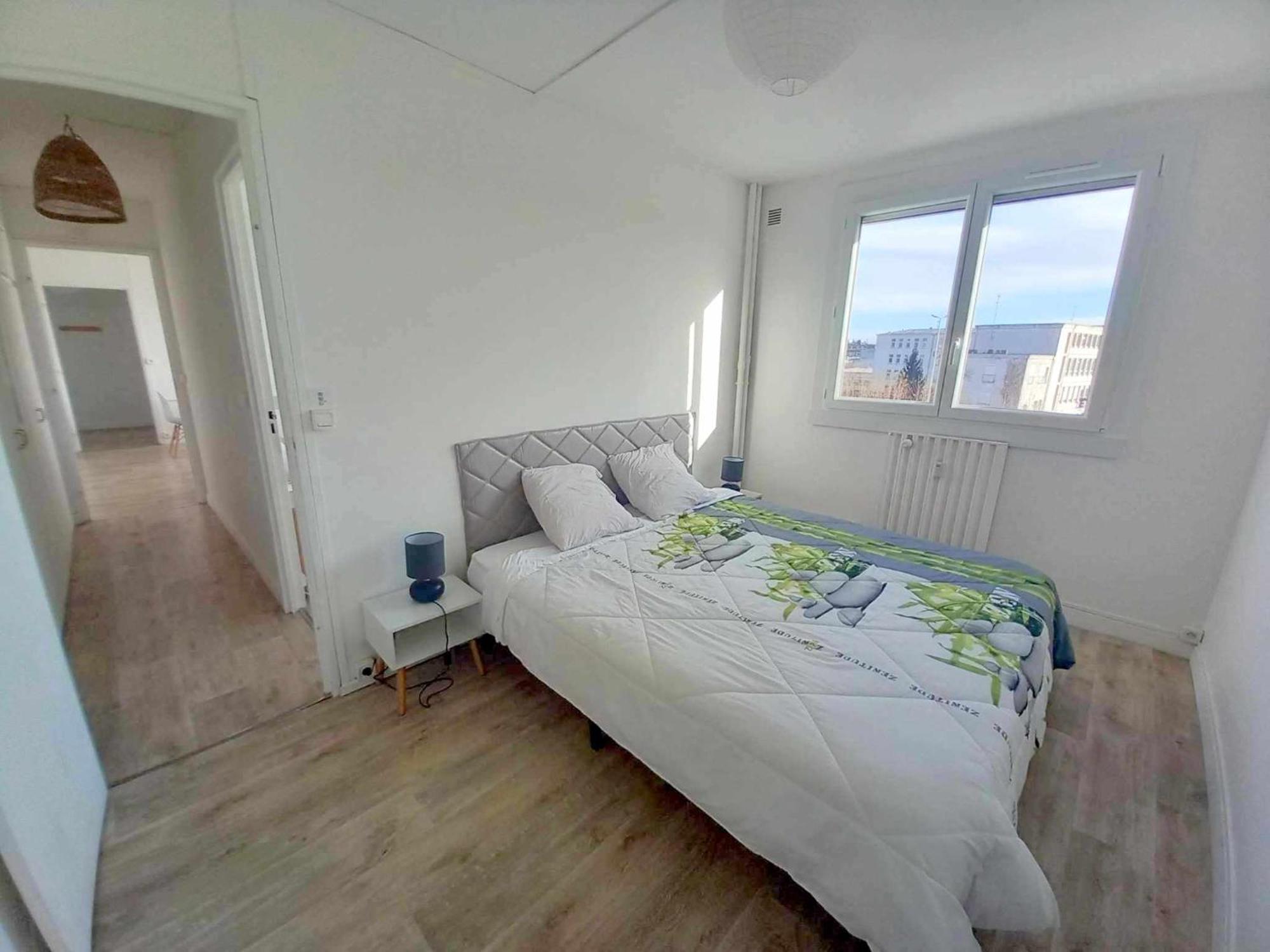 T3 57M2 Avec Balcon Proche Gare Sncf, Wifi Et Cafe Et The Offerts Apartman Orléans Kültér fotó
