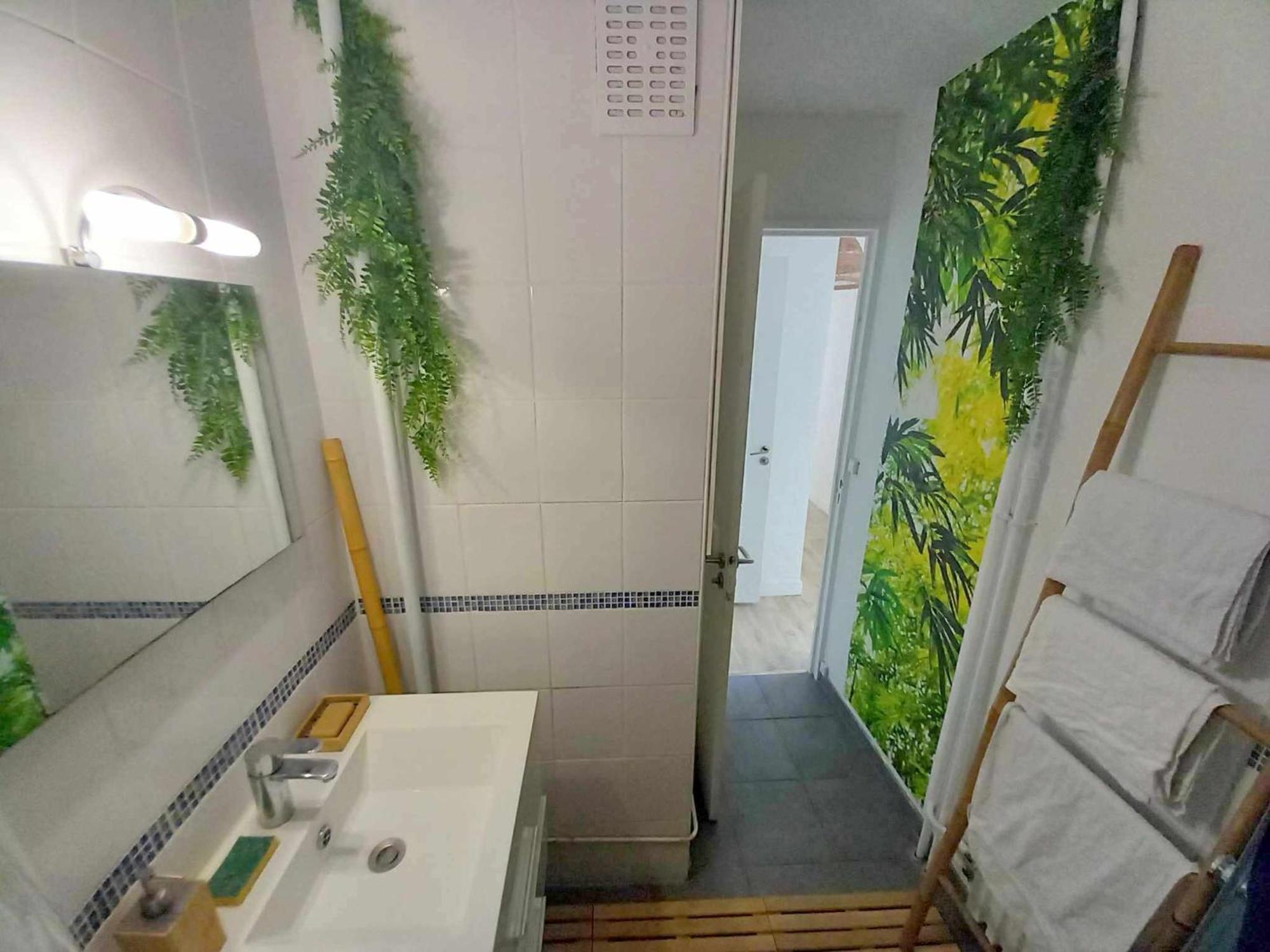 T3 57M2 Avec Balcon Proche Gare Sncf, Wifi Et Cafe Et The Offerts Apartman Orléans Kültér fotó